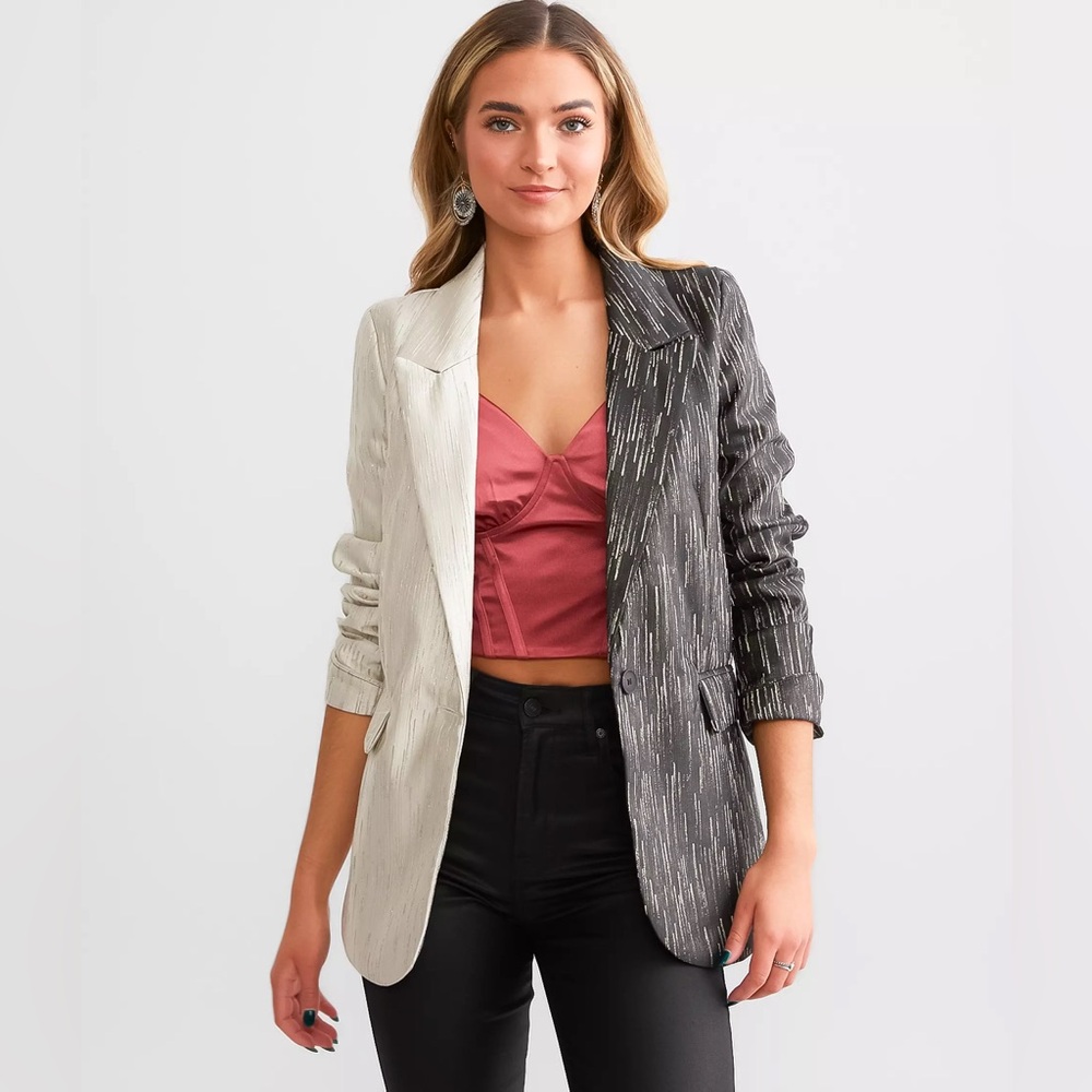 NWT Women’s Two-Tone Black and Cream Women's Blazer